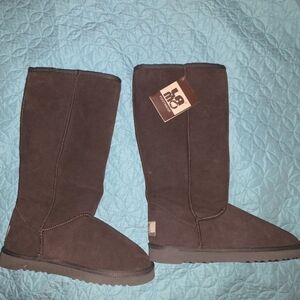 Brown Tall Lamo Boots